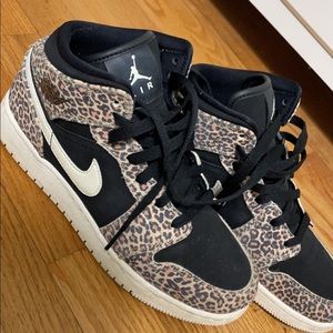 Nike Jordan 1s in Cheetah Print, Size 6Y